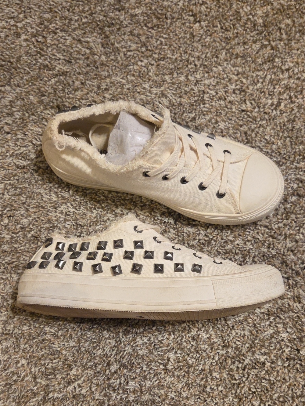 STEVE MADDEN Stud Platform Canvas Sneakers